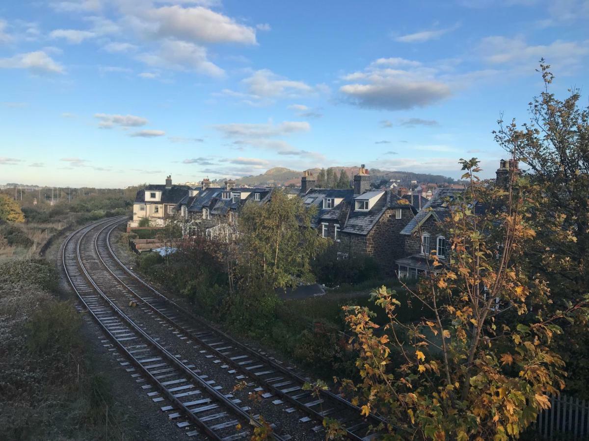 Platform 13 Railway Cottage Conwy Exteriör bild